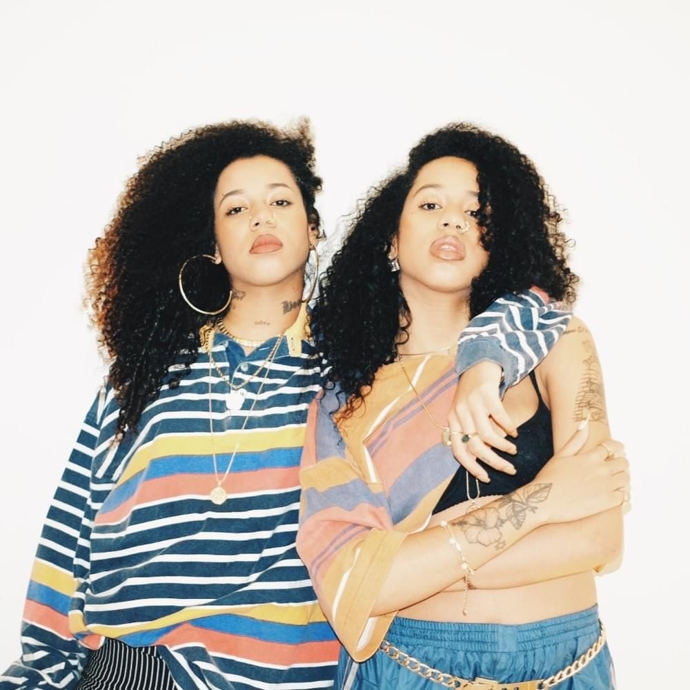 As irmãs Tasha & Tracie foram destaque no Prêmio Nacional Rap TV 2021.
